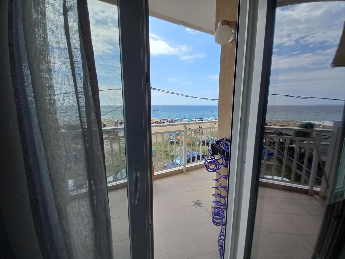 Вилла "Breeze" Front To The Sea - Hakidiki Флогита Экстерьер фото