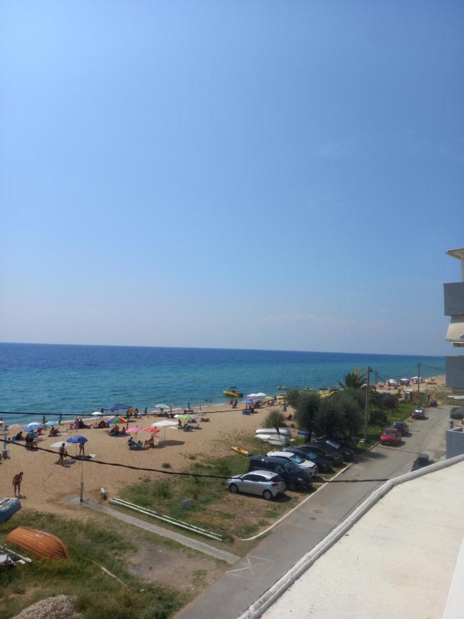 Вилла "Breeze" Front To The Sea - Hakidiki Флогита Экстерьер фото